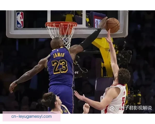 詹姆斯自我燃尽坚持战斗到最后
